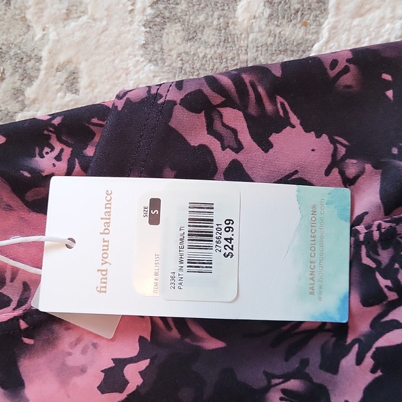 Yoga pants - Picture 2 of 2